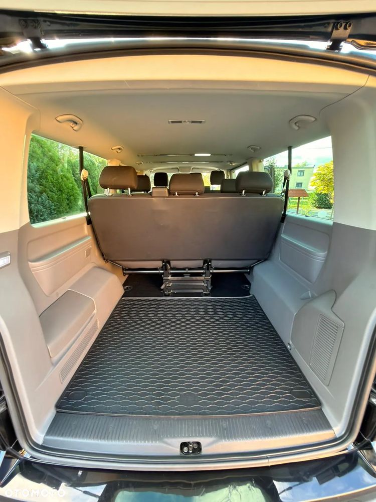 Volkswagen Caravelle 2.0 TDI L2 Comfortline DSG - 11