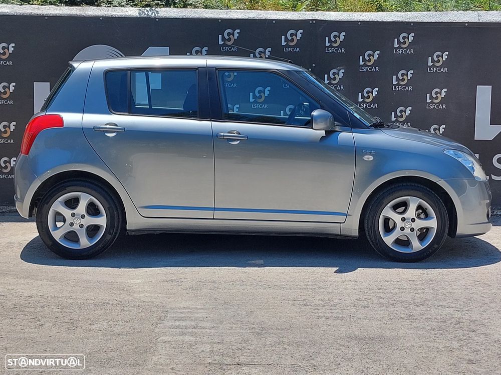 Suzuki Swift 1.3 DDiS GLX - 8