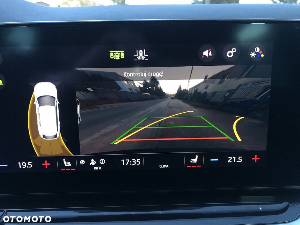 Skoda Octavia 2.0 TDI SCR Style DSG - 17