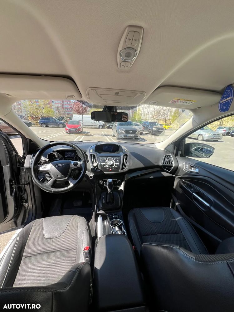 Ford Kuga 2.0 TDCi Powershift 4WD Titanium - 13