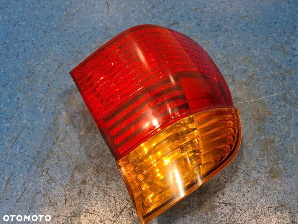 BMW 5 E39 LAMPA TYŁ LEWA ZEWNĘTRZNA - 4