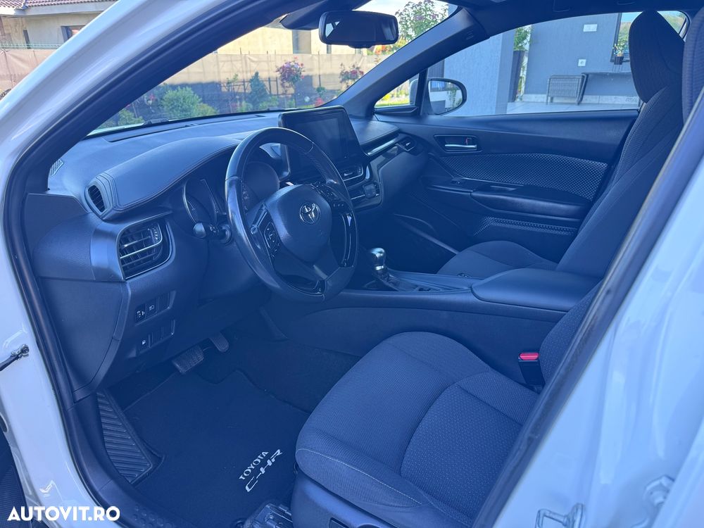 Toyota C-HR - 15