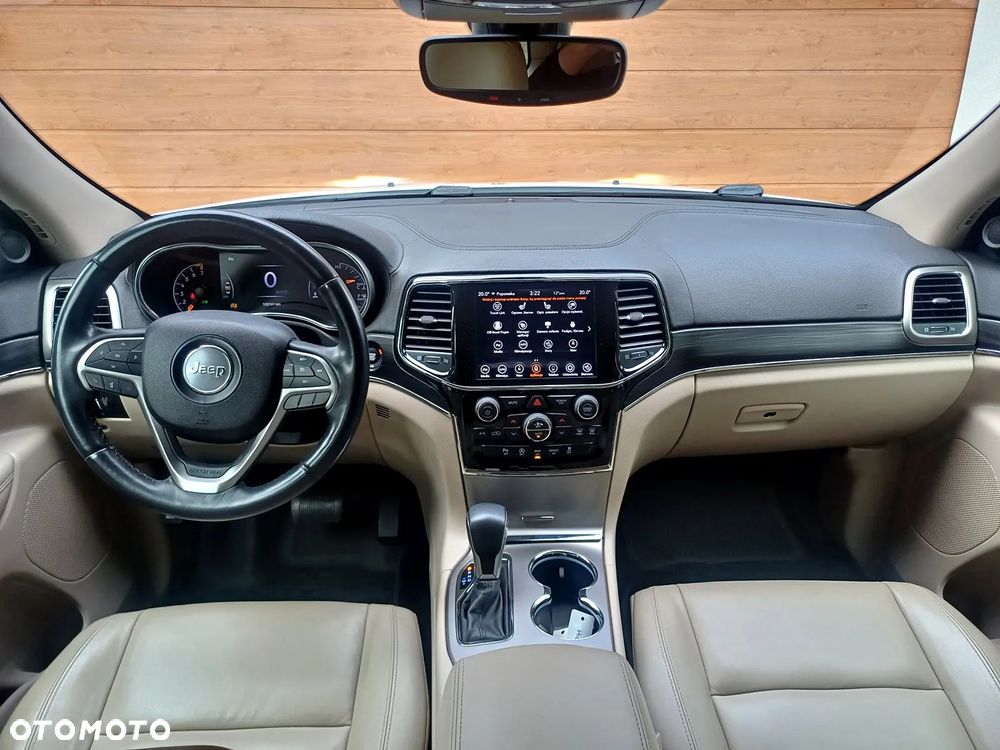 Jeep Grand Cherokee - 11
