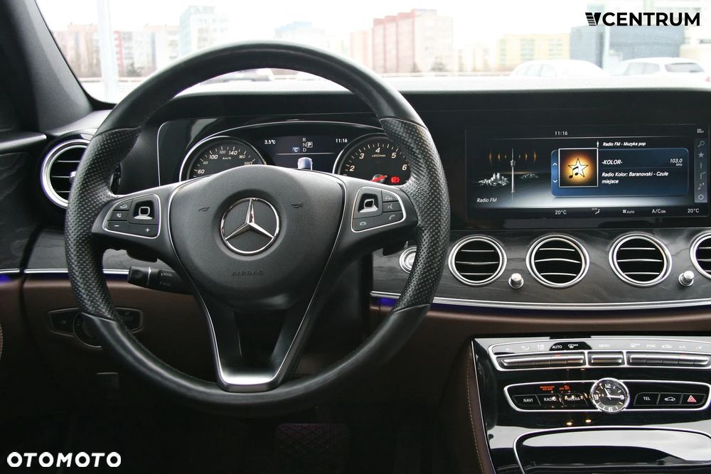 Mercedes-Benz Klasa E 300 9G-TRONIC AMG Line - 12