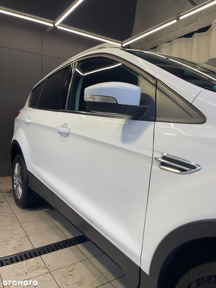 Ford Kuga 1.6 EcoBoost 2x4 Individual - 4