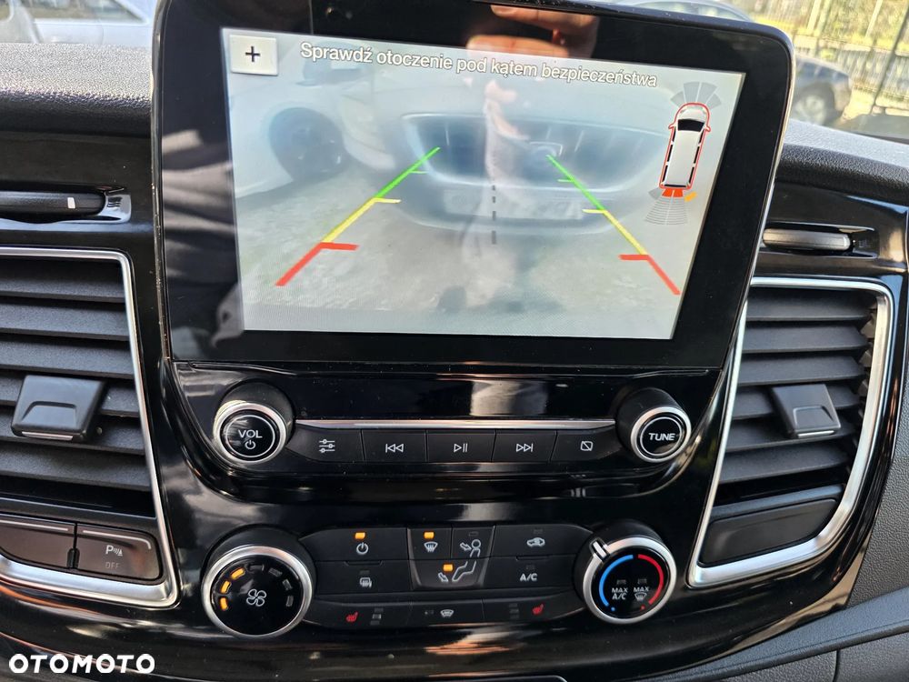 Ford TRANSIT CUSTOM - 16