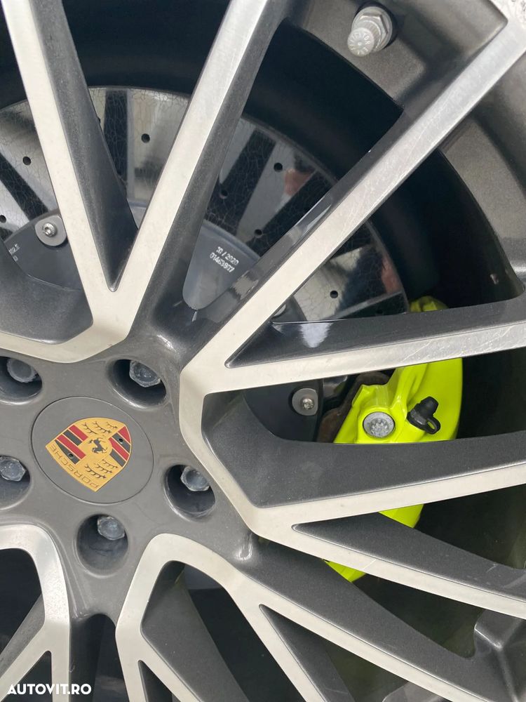 Porsche Cayenne - 19