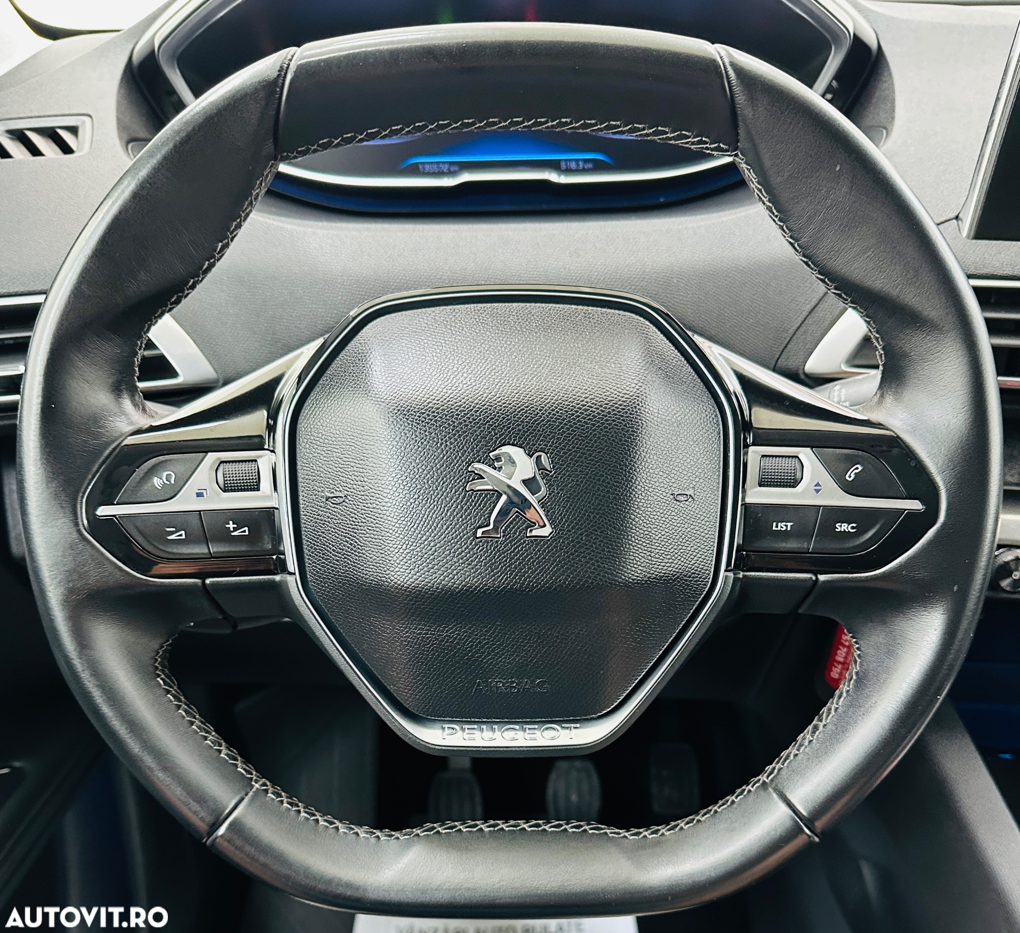 Peugeot 3008 - 26