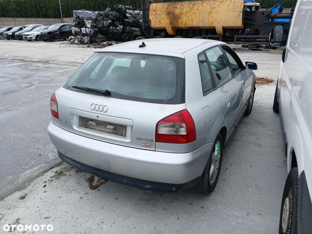 VW AUDI A3 8L FL 1.9 TDI LAK. LA7W CAŁA NA CZĘŚCI CZESCI - 4