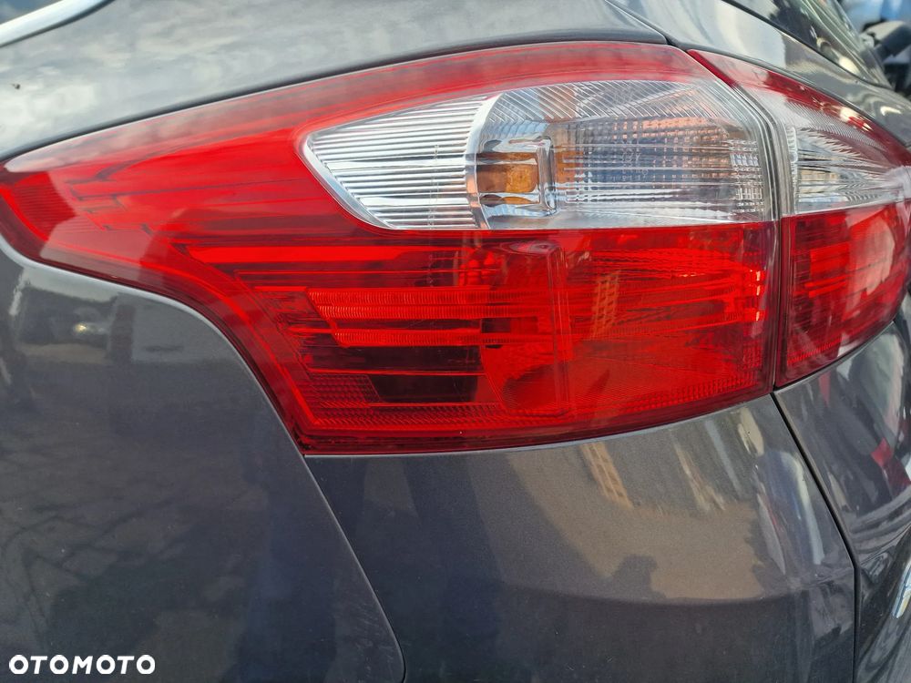 Lampy tył ford  Focus  mk3  kombi  led - 2