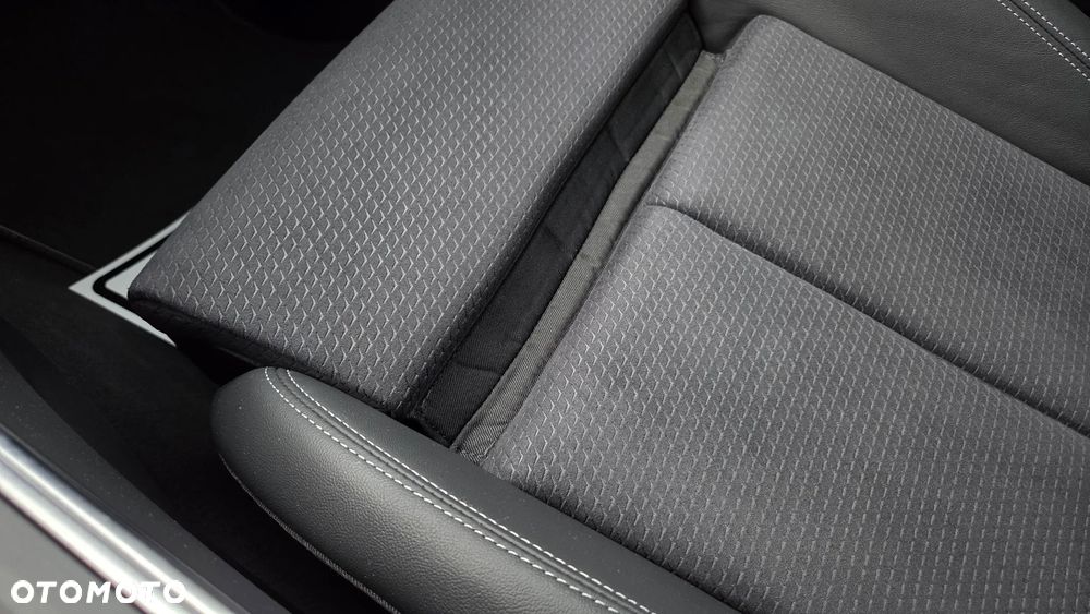 Audi A6 Avant - 13