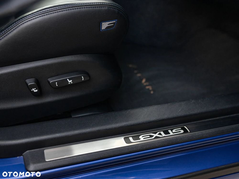 Lexus IS - 37