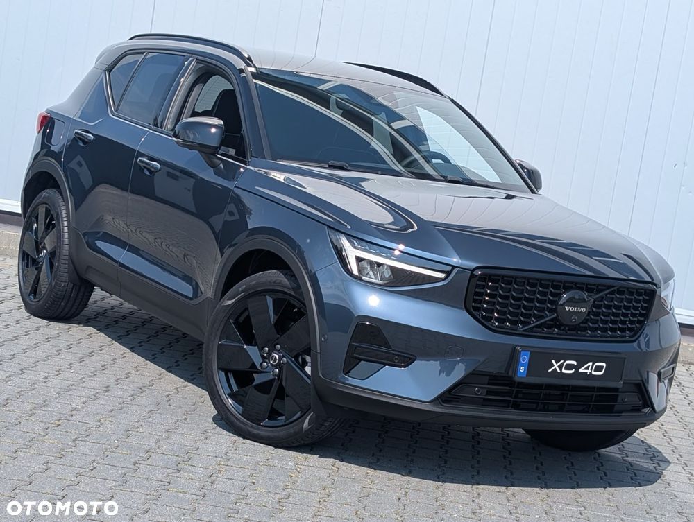 Volvo XC 40 B4 AWD Ultimate Dark - 3