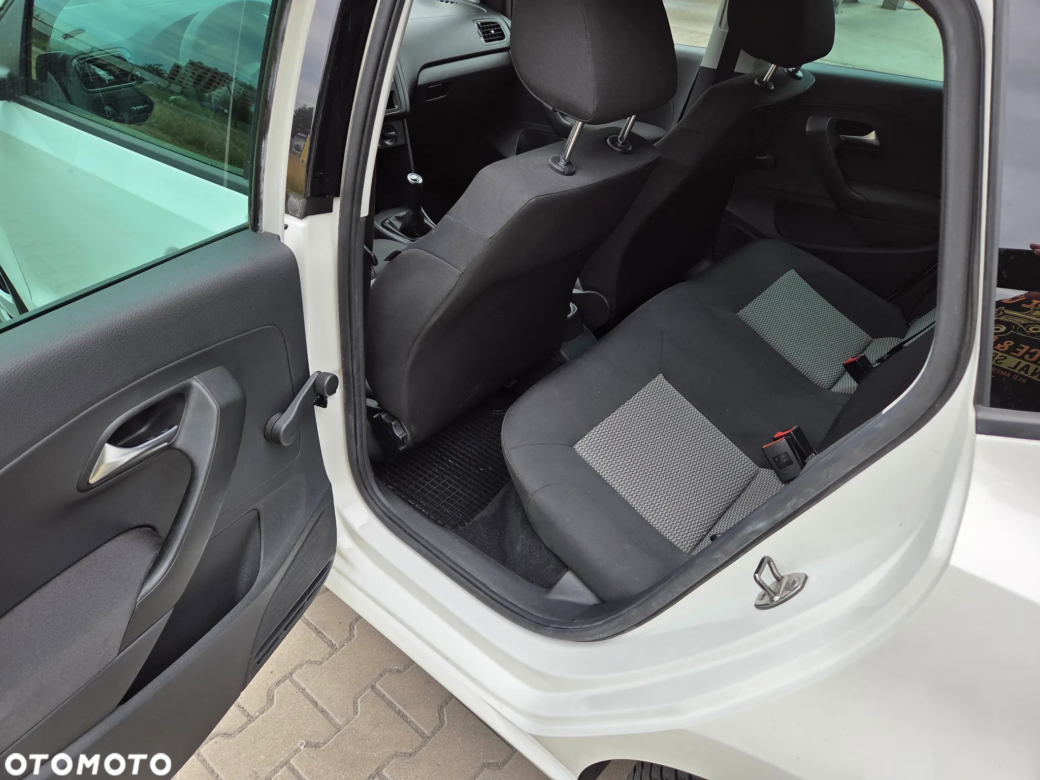 Volkswagen Polo 1.2 Entry - 28