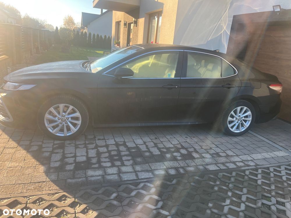 Toyota Camry 2.5 Hybrid Comfort CVT - 6