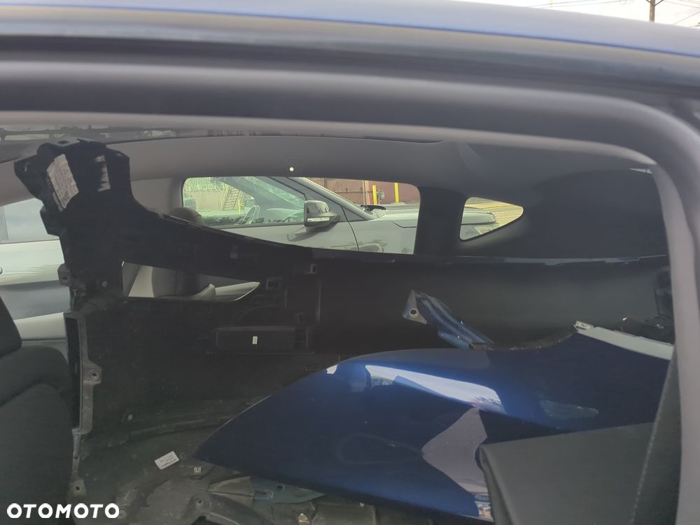 Tesla Model Y - 26