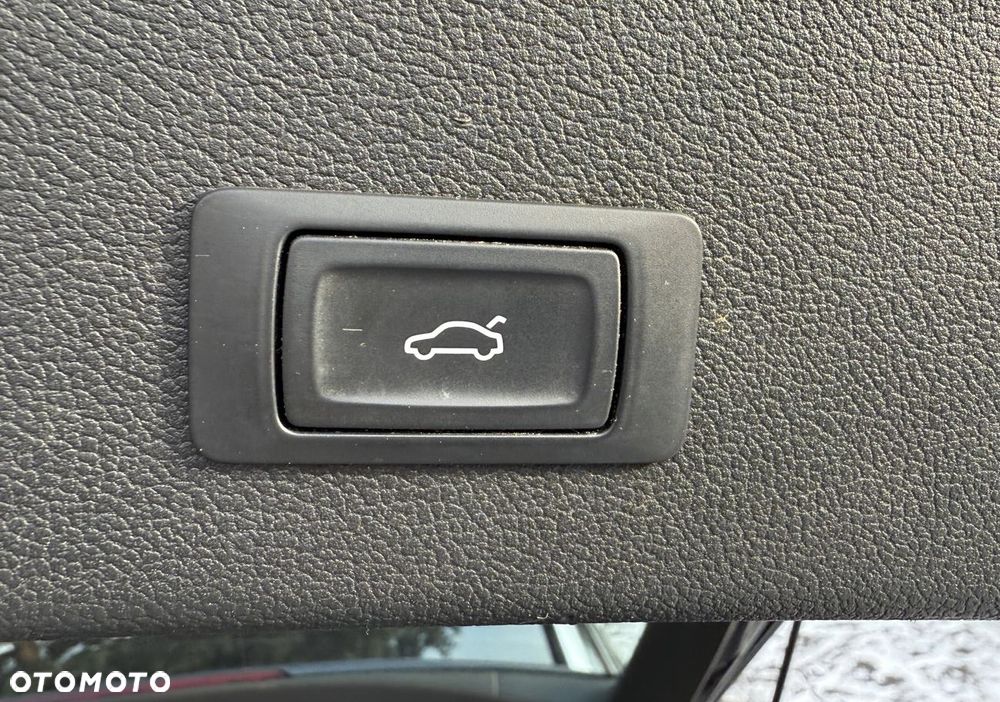 Audi A4 Avant 2.0 TDI Sport - 27