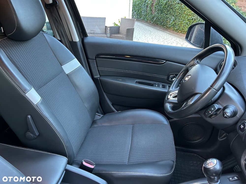Renault Scenic - 29