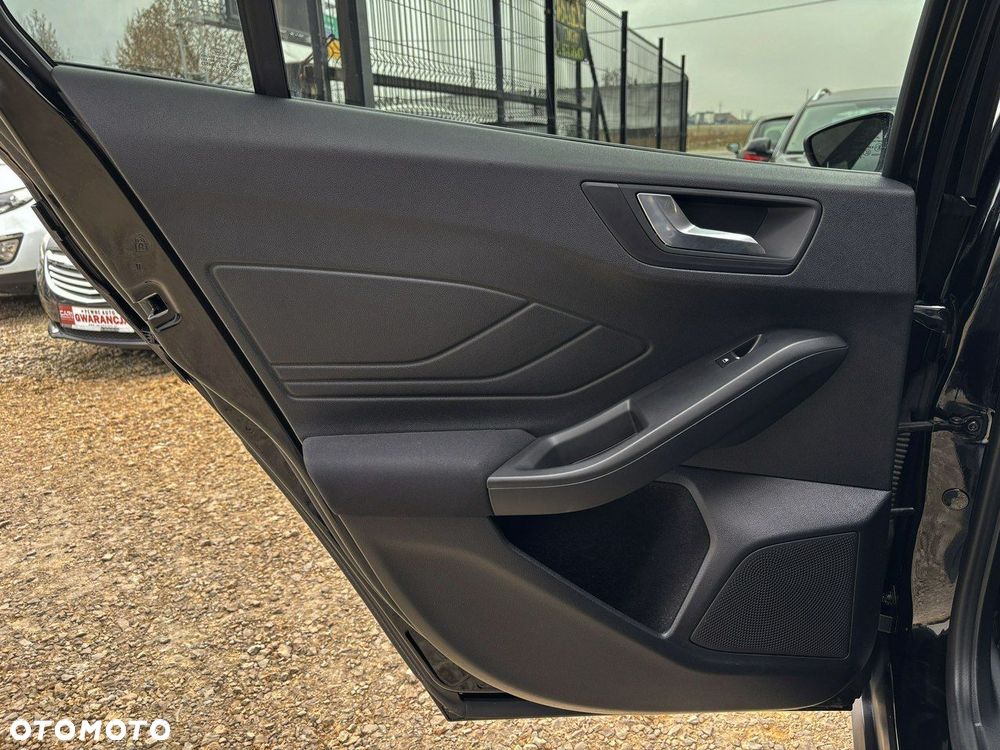 Ford Focus - 22