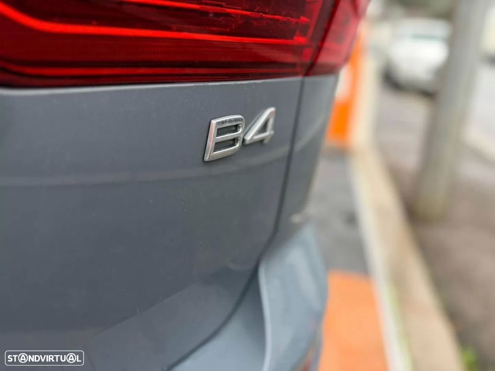 Volvo XC 60 2.0 B4 Core - 21