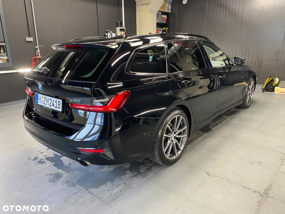 BMW Seria 3 320d - 12