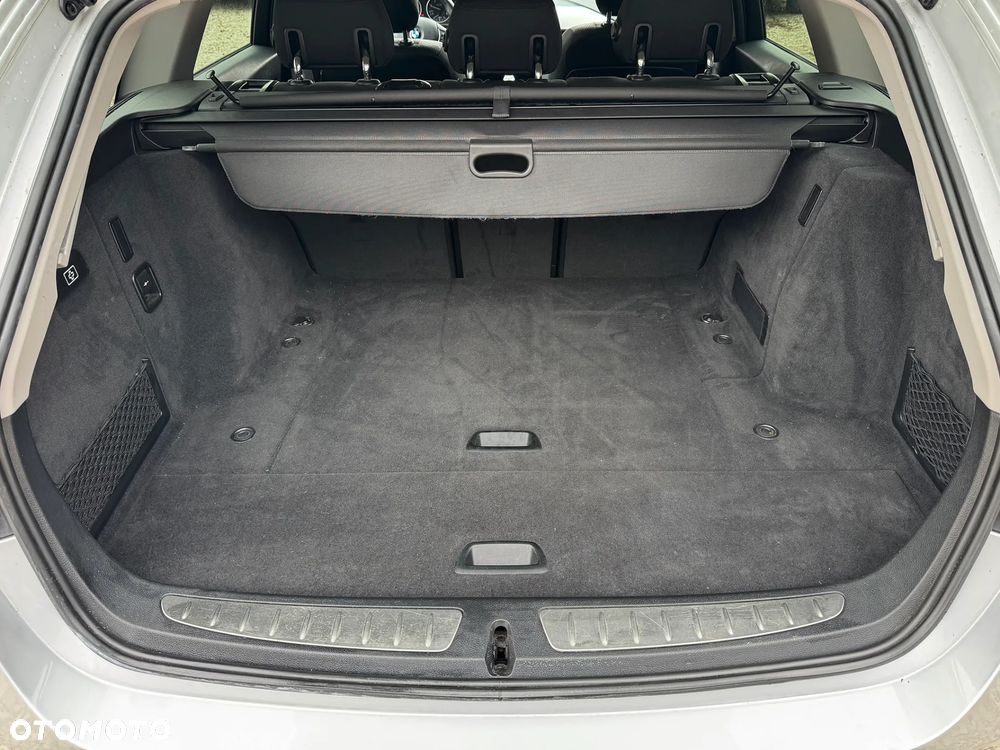 BMW Seria 3 - 37