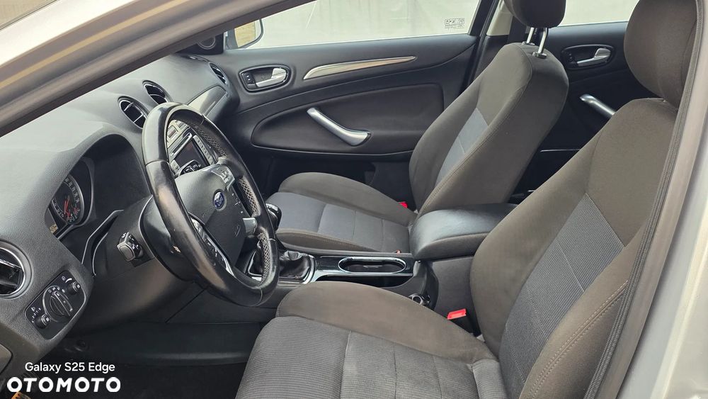 Ford Mondeo 2.0 FF Titanium - 15