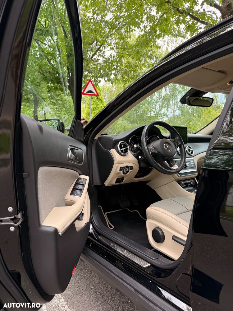 Mercedes-Benz GLA 220 4MATIC - 6