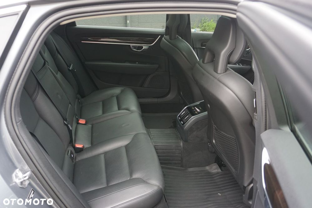 Volvo S90 T6 AWD Momentum - 13