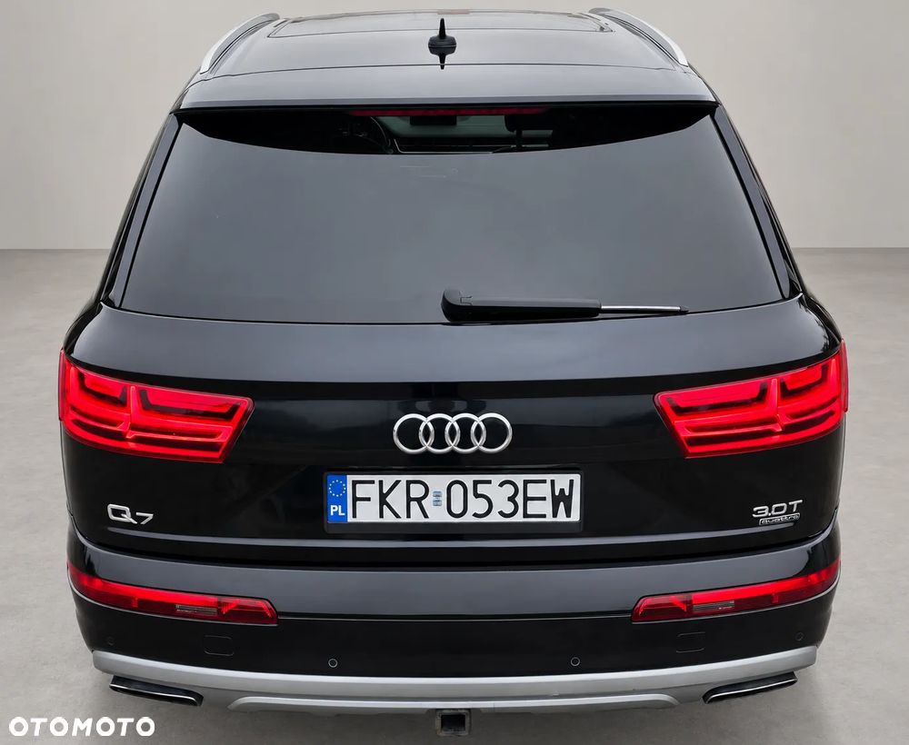 Audi Q7 3.0 TFSI Quattro Tiptr - 7