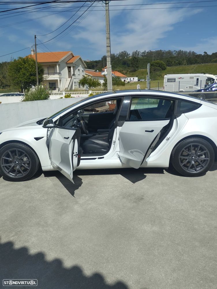 Tesla Model 3 Tração Traseira - 1