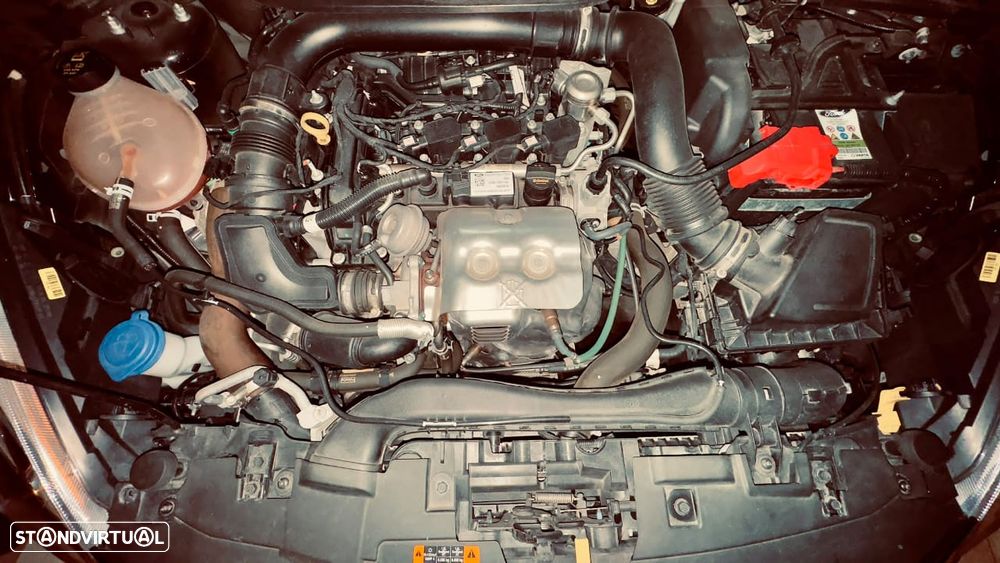 Ford Fiesta 1.0 EcoBoost S&S ST-LINE - 4