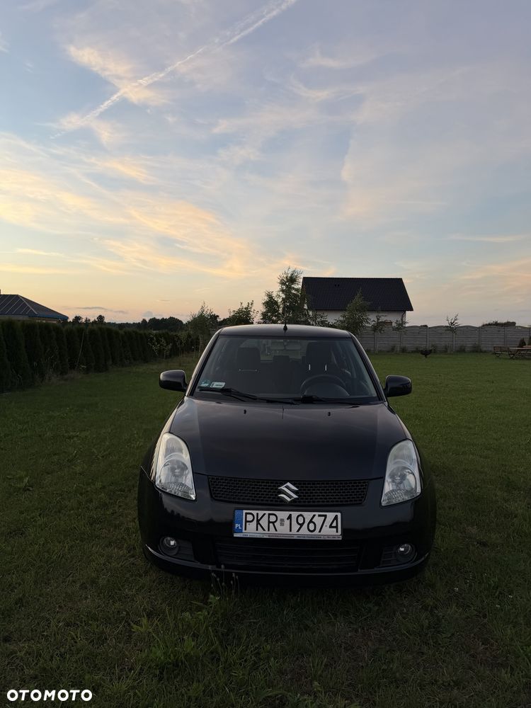Suzuki Swift - 3
