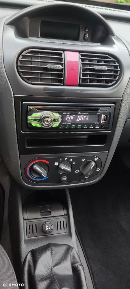 Opel Corsa - 13