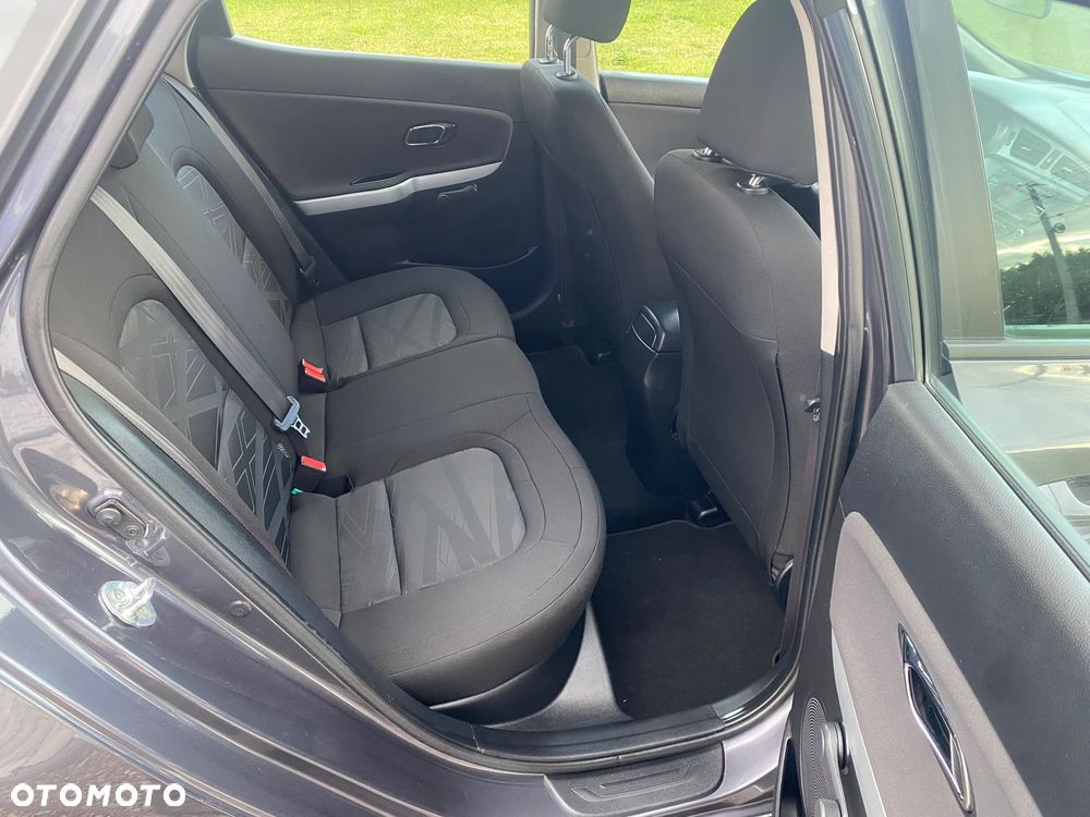 Kia Ceed 1.4 CRDi 90 Spirit - 17