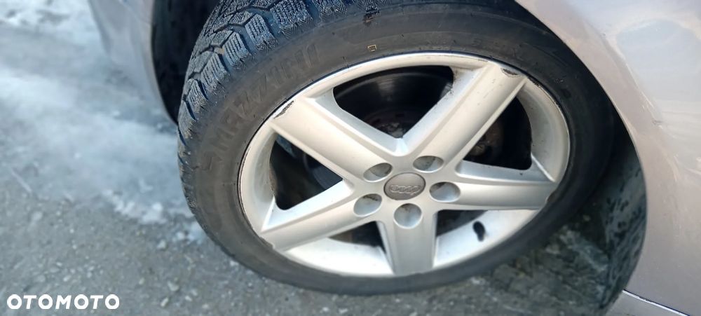 Audi A4 Avant 2.0 TDI - 22