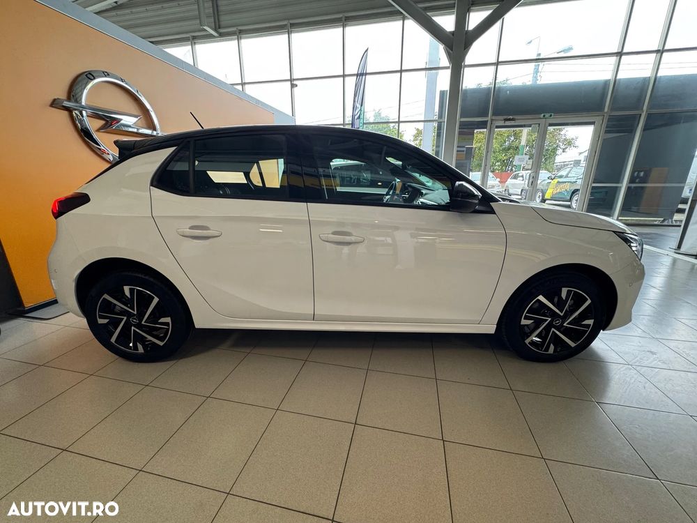 Opel Corsa 1.2L Turbo eDCT6 MHEV GS - 4
