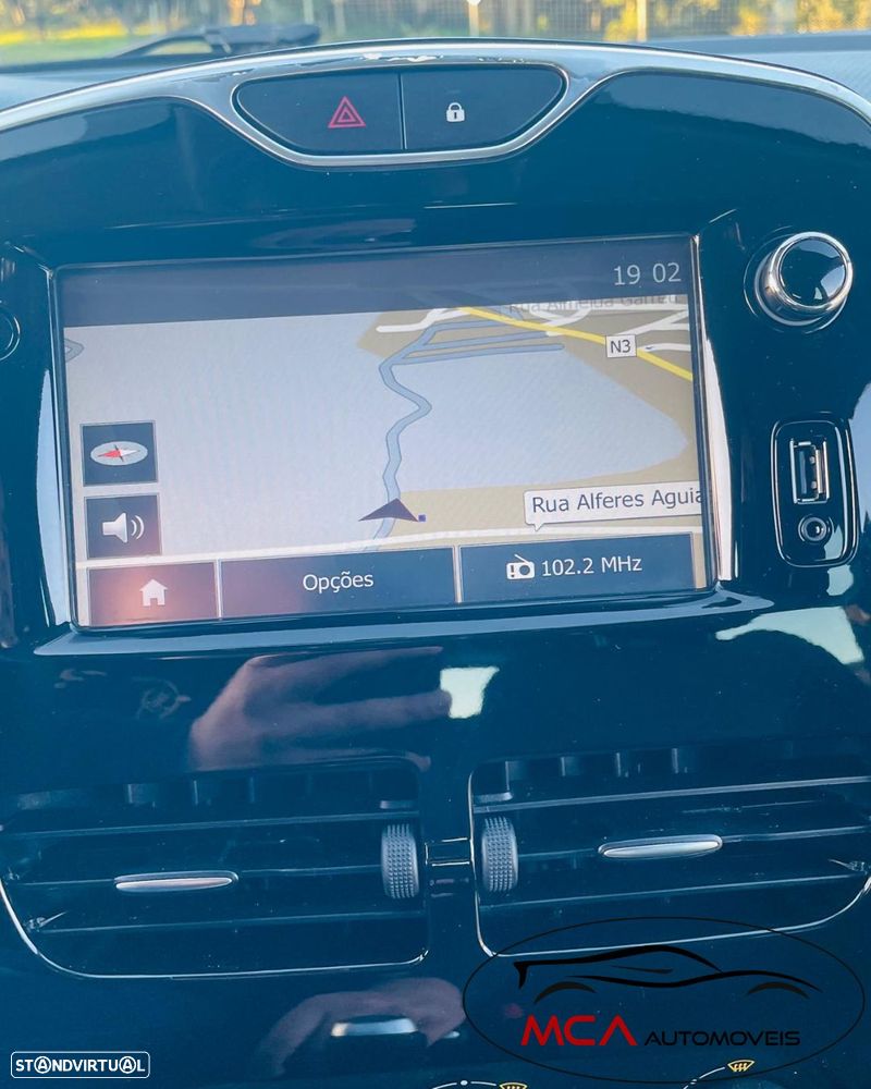 Renault Clio Sport Tourer 1.5 dCi Dynamique S - 23