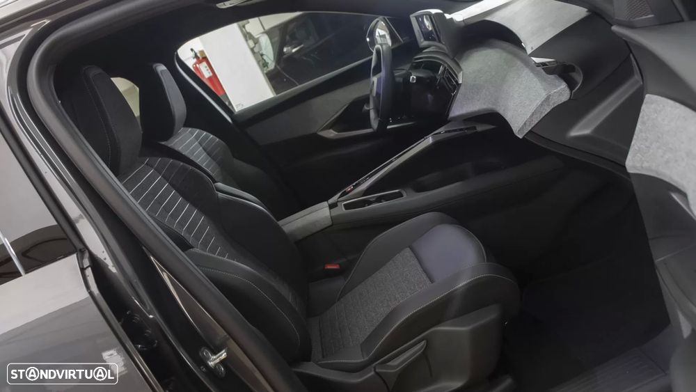 Peugeot 3008 1.2 Hybrid Allure e-DCS6 - 14