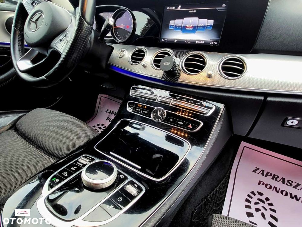 Mercedes-Benz Klasa E - 26