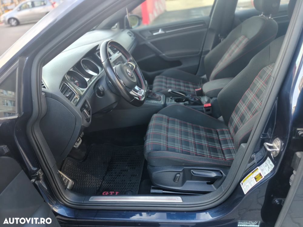 Volkswagen Golf 2.0 GTI DSG - 9