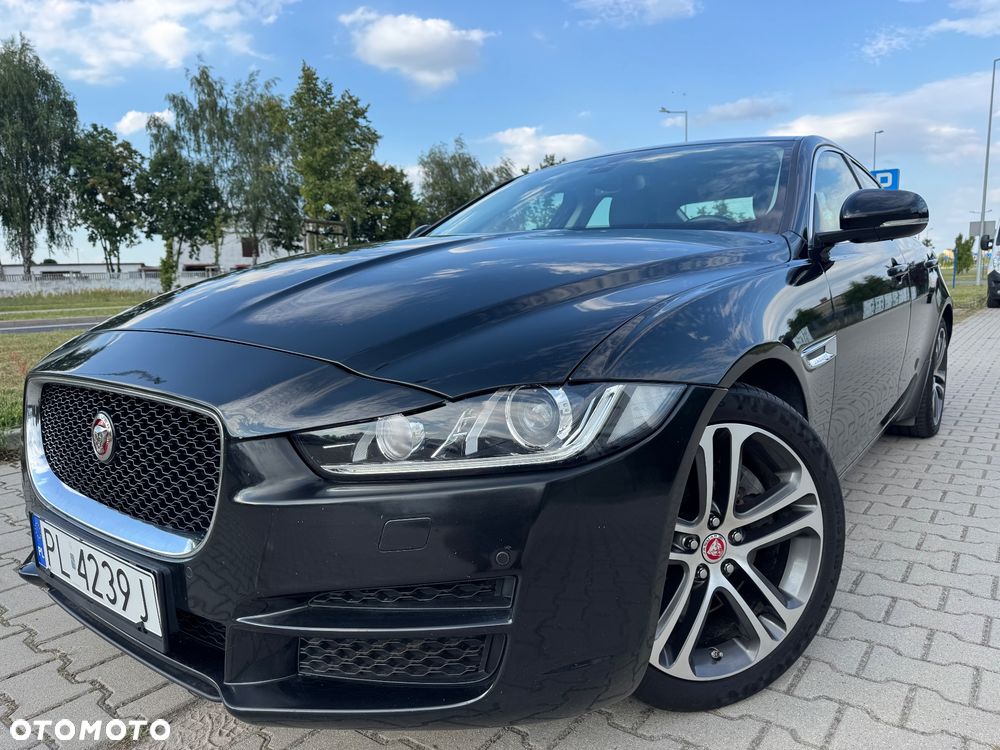 Jaguar XE 2.0 D AWD Prestige - 1