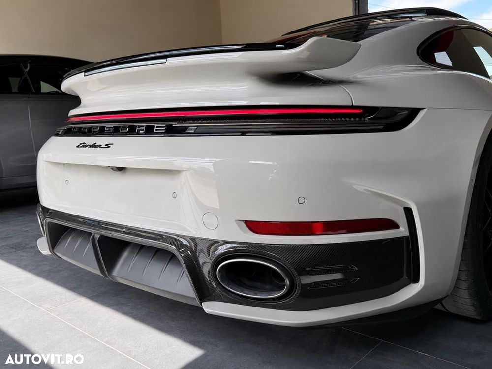 Porsche 992 TURBO S - 11