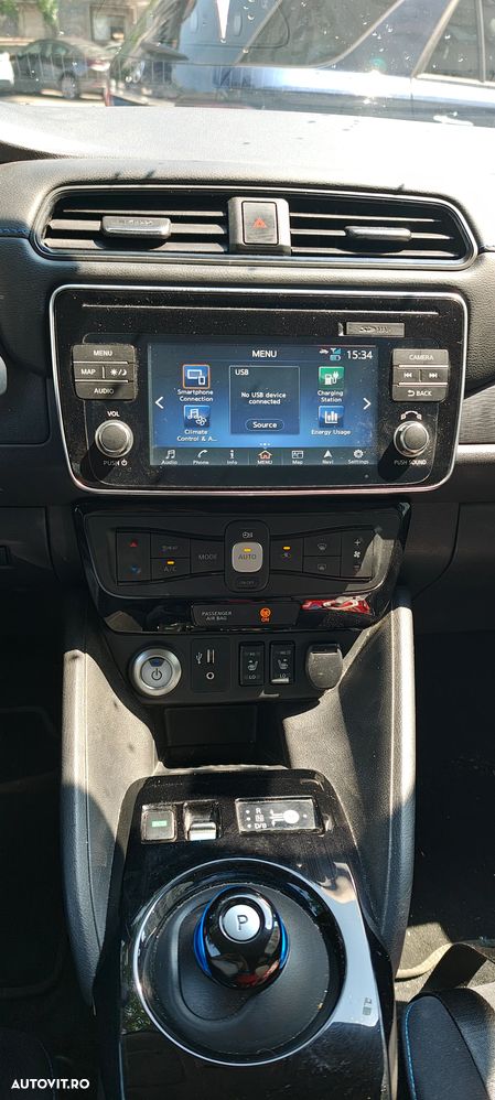 Nissan LEAF N-Connecta - 9