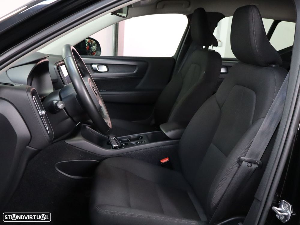 Volvo XC 40 1.5 T3 Momentum Geartronic - 8