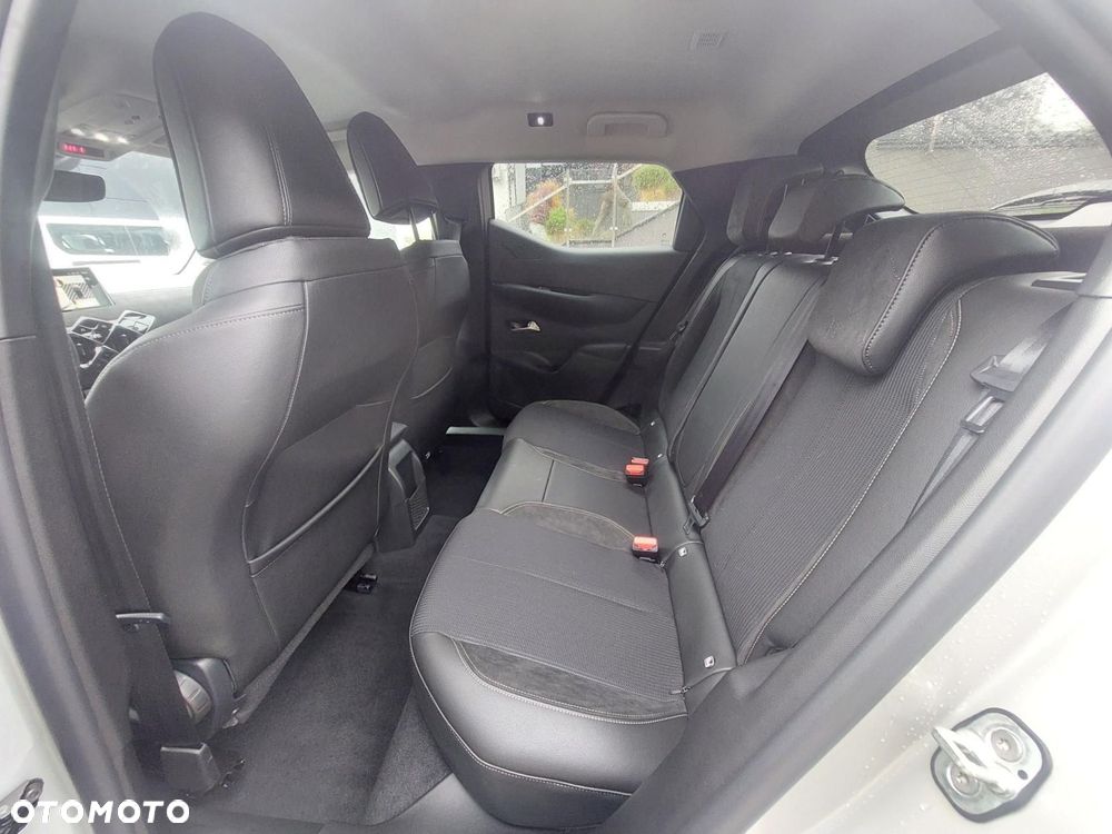 DS Automobiles DS 3 Crossback mHEV Étoile e-DCS6 - 10