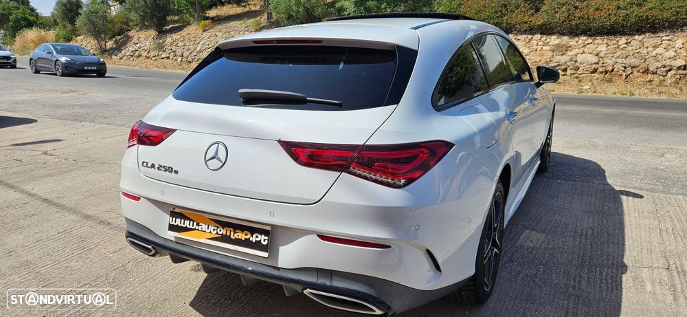 Mercedes-Benz CLA 250 e Shooting Brake AMG Line - 12