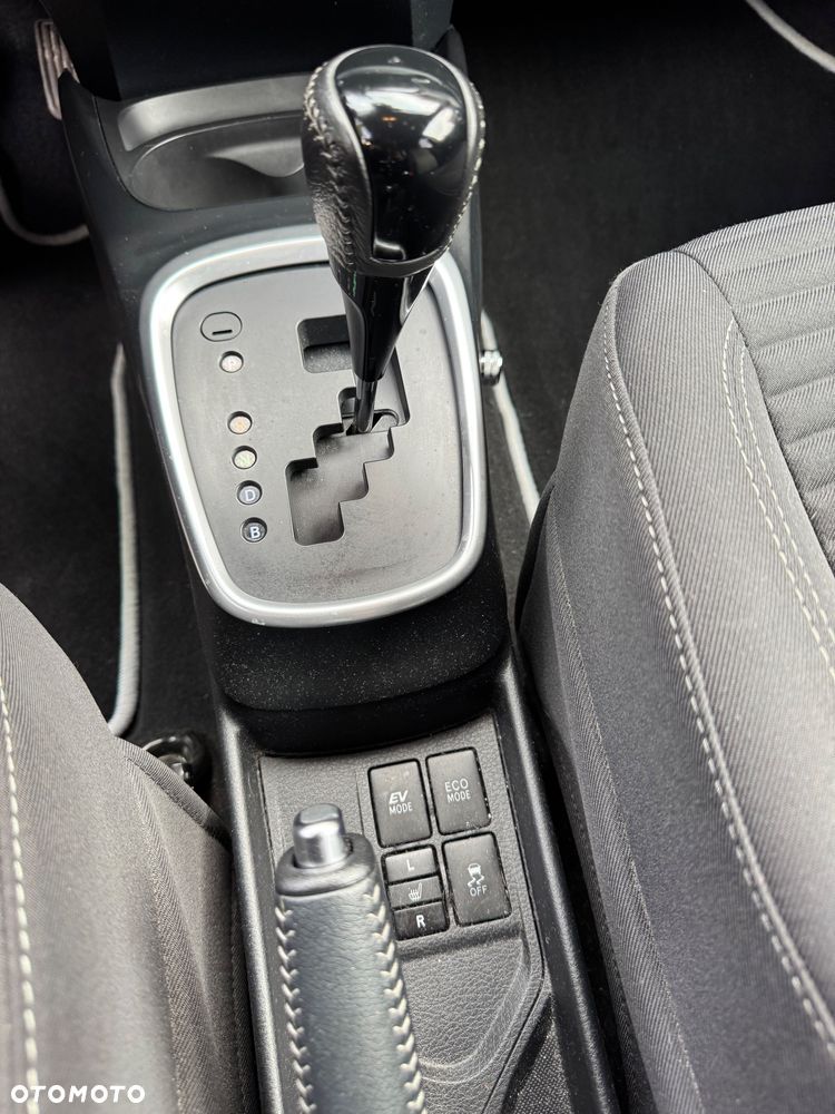 Toyota Yaris 1.5 VVT-i Comfort - 10