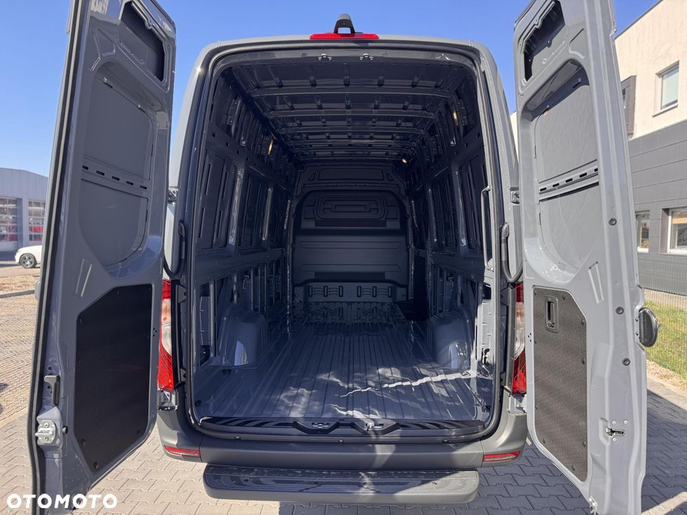 Mercedes-Benz Sprinter - 8
