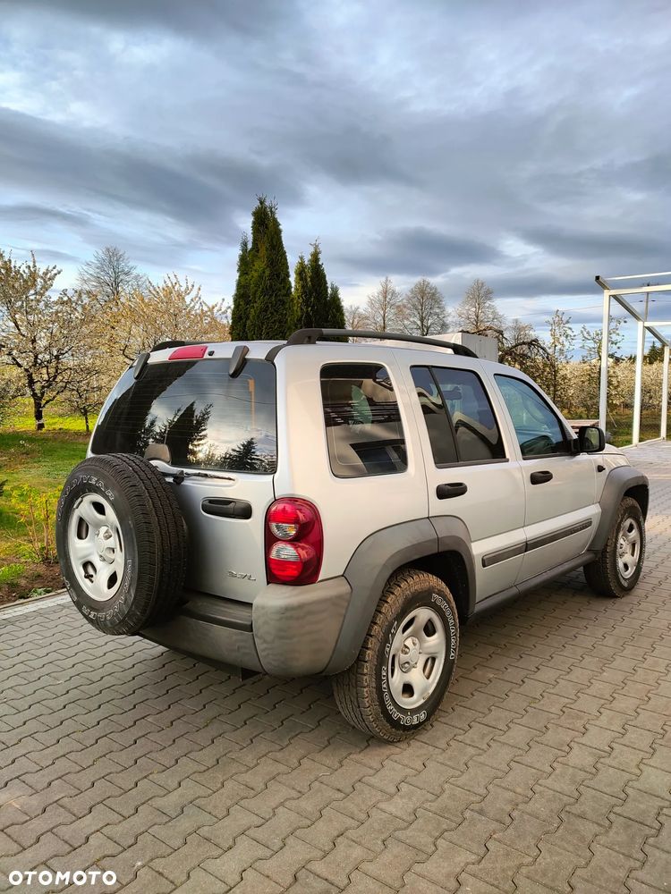 Jeep Liberty - 3